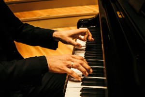 Simple Music Ensemble ::  Людовико Эйнауди