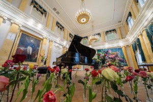 В_цветах: Шедевры Классики В Усадьбе Державина