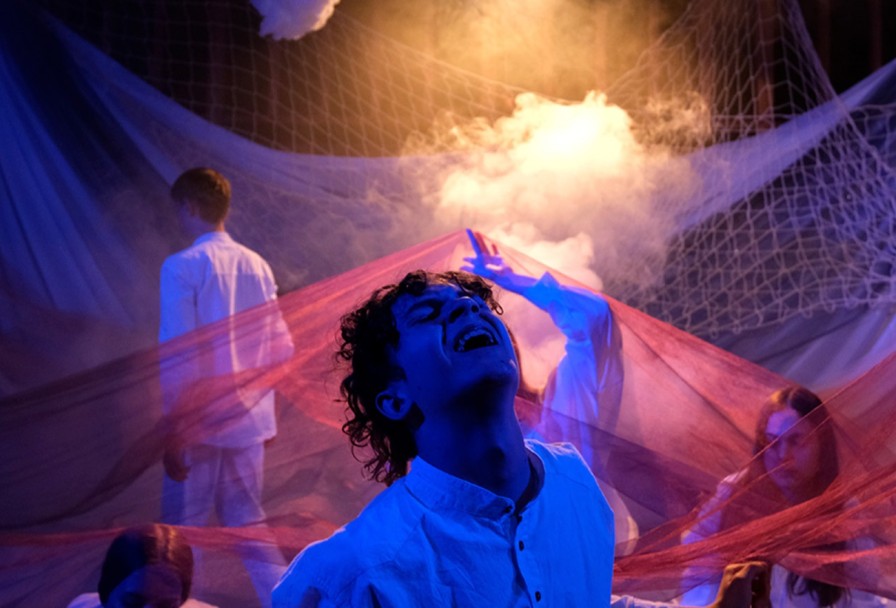 Чайка по Имени Джонатан Ливингстон