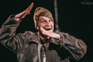 Человек На Часах