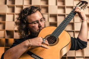 В Ритмах Фламенко – Алексей Стародубцев & Flamencura Project Trio