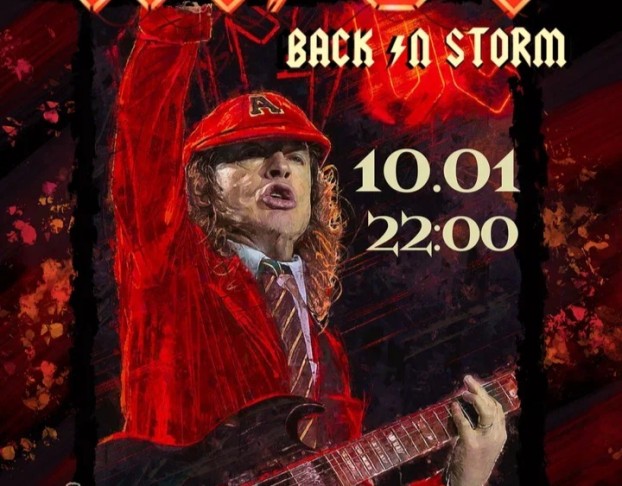 Acdc Show - Back In Storm