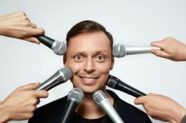 Виктор Комаров