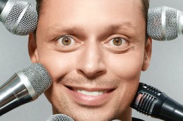 Виктор Комаров