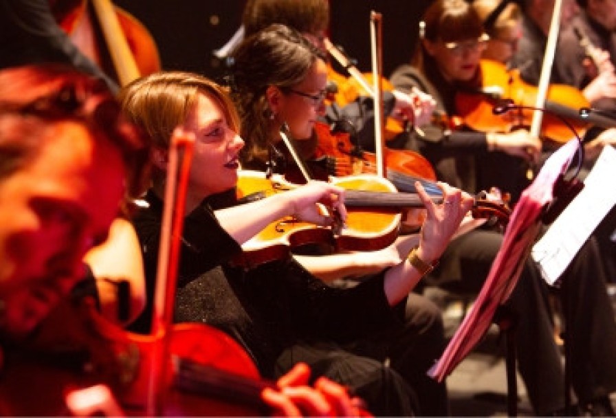 Хиты Sting с симфоническим Оркестром Desert Rose Symphony