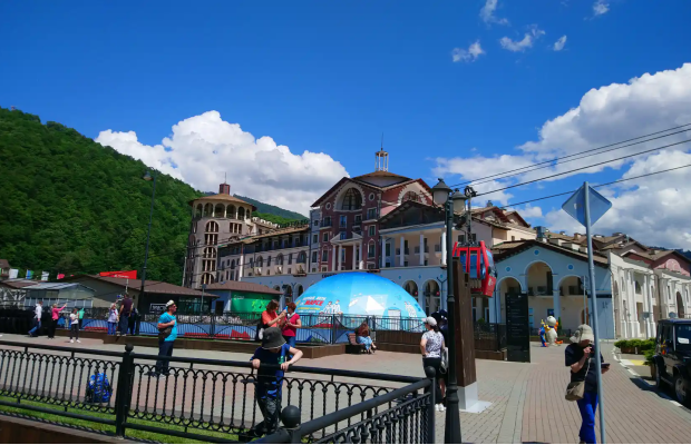Экскурсия Сочи Олимпийский: Красная Поляна, Олимпийский парк, шоу фонтанов Экскурсия Сочи Олимпийский: Красная Поляна, Олимпийский парк, шоу фонтанов