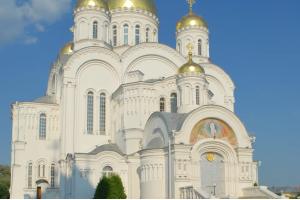 Дивеево (Серафим Саровский + камни)