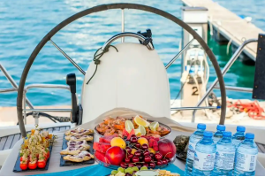 Новогодние морские прогулки, встреча с дельфинами и закат в Черном море