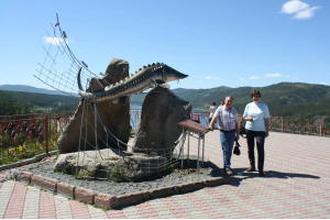 Город солнца и седых дождей — обзорная экскурсия, Царь-рыба и ГЭС