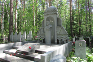 Экскурсия по главному некрополю Новосибирска