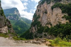 Язык Тролля, Балкария и термальные источники из Пятигорска