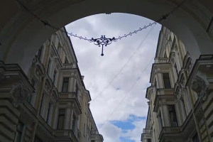 Многоликая Литейная сторона
