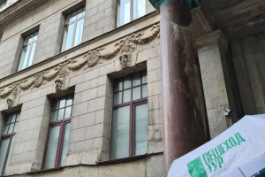 Дворы, дворцы и судьбы Петроградки