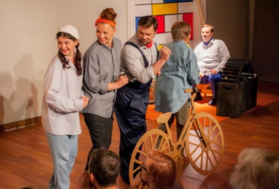 Папа, Мама, Бабушка и Восемь Детей в Дании