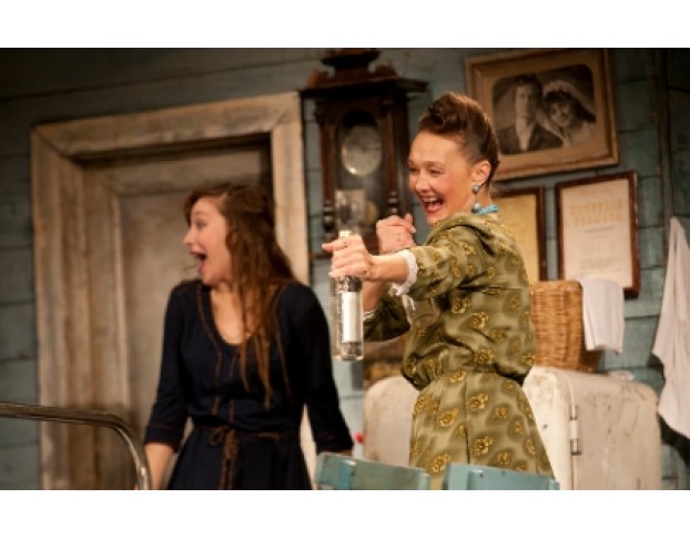 Семейный Портрет с Посторонним