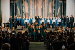 Пусть Музыка Звучит в Сердцах