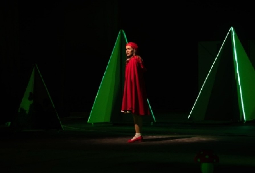 Красная Шапочка & Серый Волк