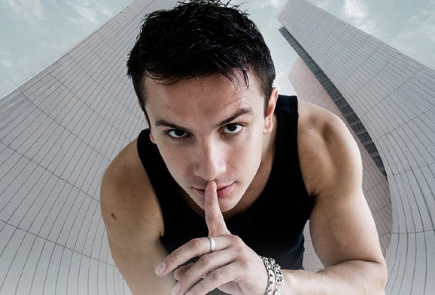 Nю. Юрий Николаенко