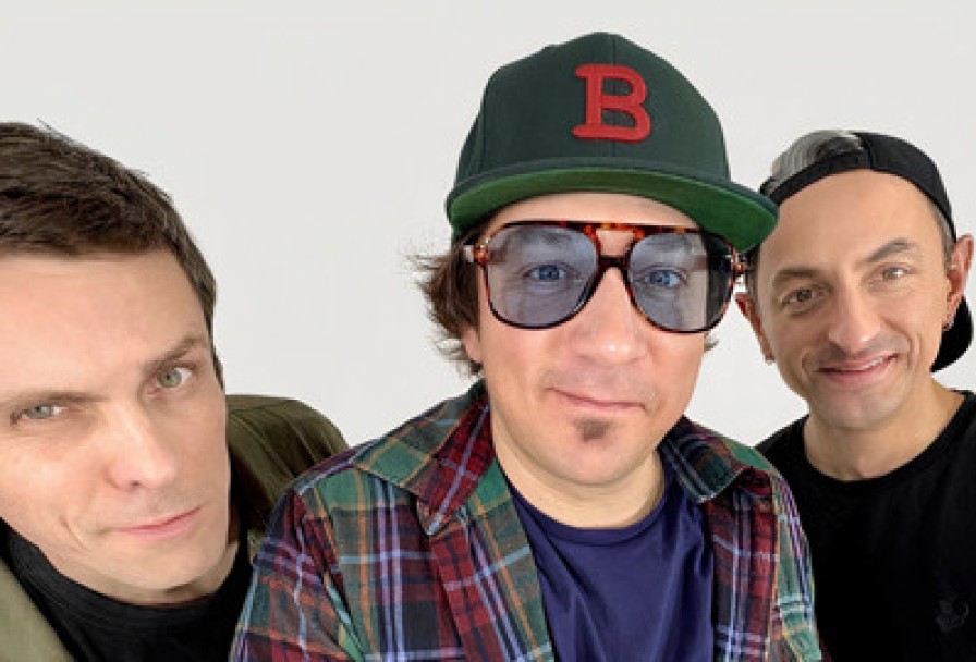 Кирпичи – и Снова с Вами