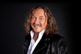 Игорь Николаев