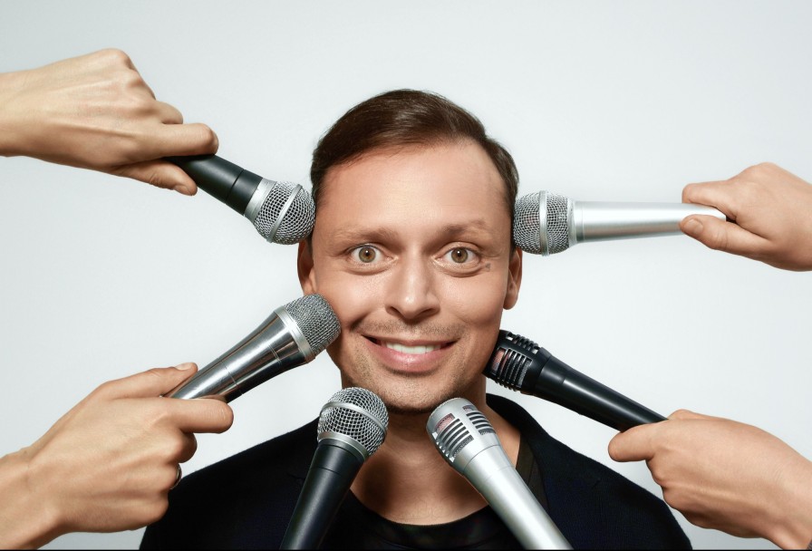 Виктор Комаров