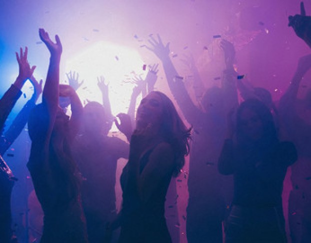 Танцуй Елка