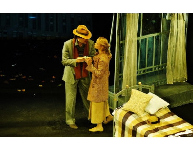 Двое на Качелях