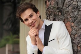 Александр Бичев. а Я Иду, Шагаю по Москве