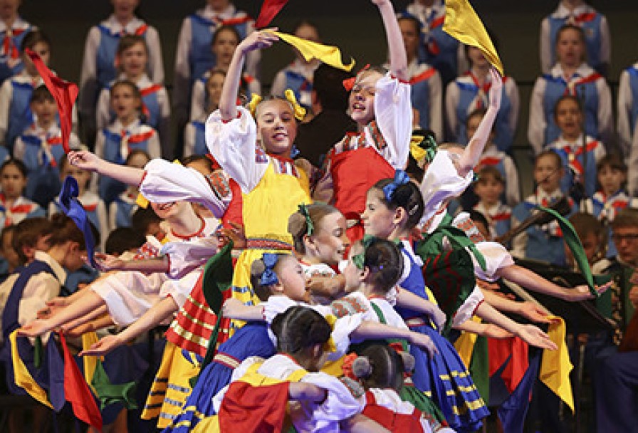 Ансамбль Песни и Пляски Имени в.с. Локтева