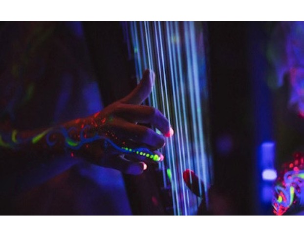 Арфа в Темноте