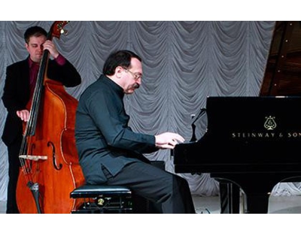 Даниил Крамер и Его Трио