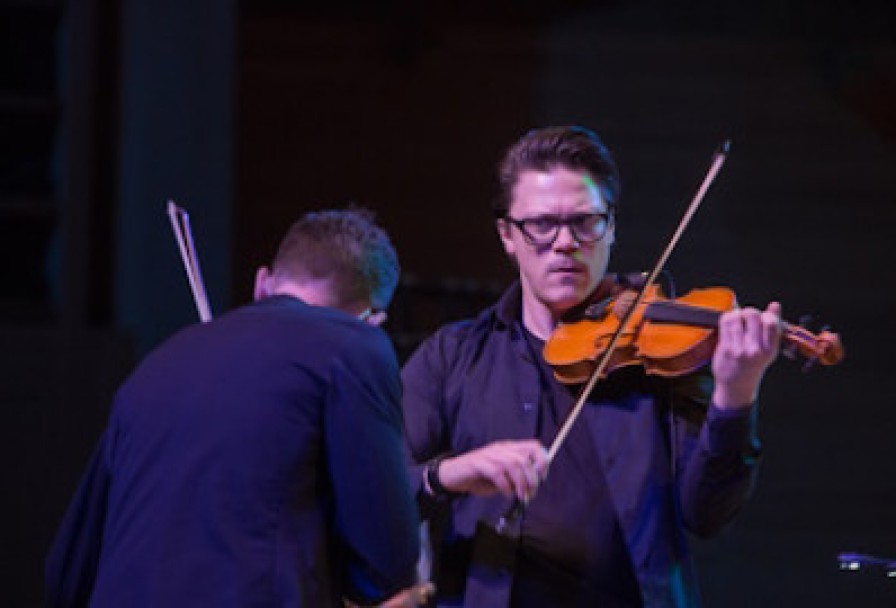 Ниоткуда с Любовью