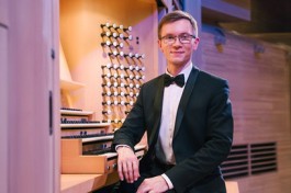 Орган и Космос. Музыка и.с. Баха с Видеопроекциями