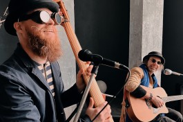 Фрикинг Аут. Весёлые Каверы на Известные Хиты