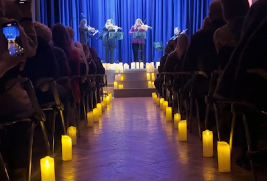 Эйнауди. при Свечах