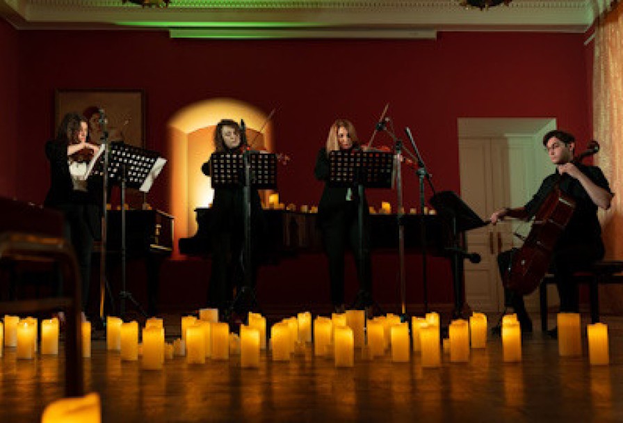 Эйнауди. при Свечах