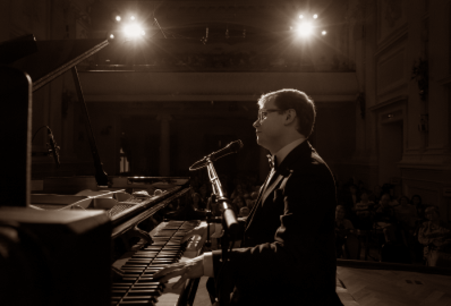 Фортепианный Вечер с Олегом Аккурратовым