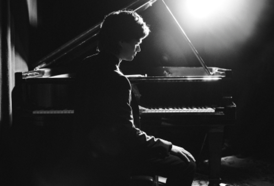 Илья Папоян