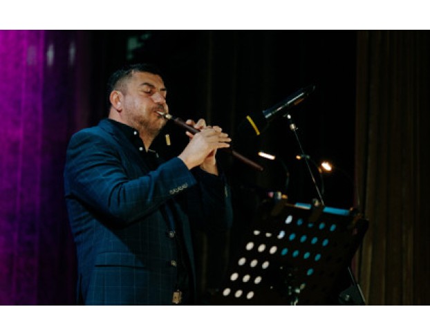 Дудук в Сиянии Свечей