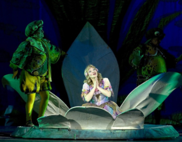 Дюймовочка