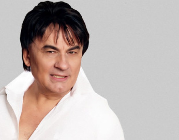 Александр Серов