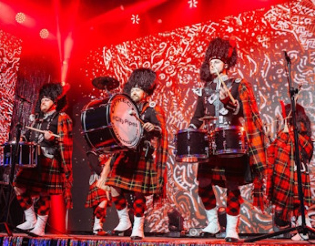 Большое Рождественское Шоу. Оркестр Волынщиков City Pipes и Ансамбль Ирландского Танца Celtic Wind