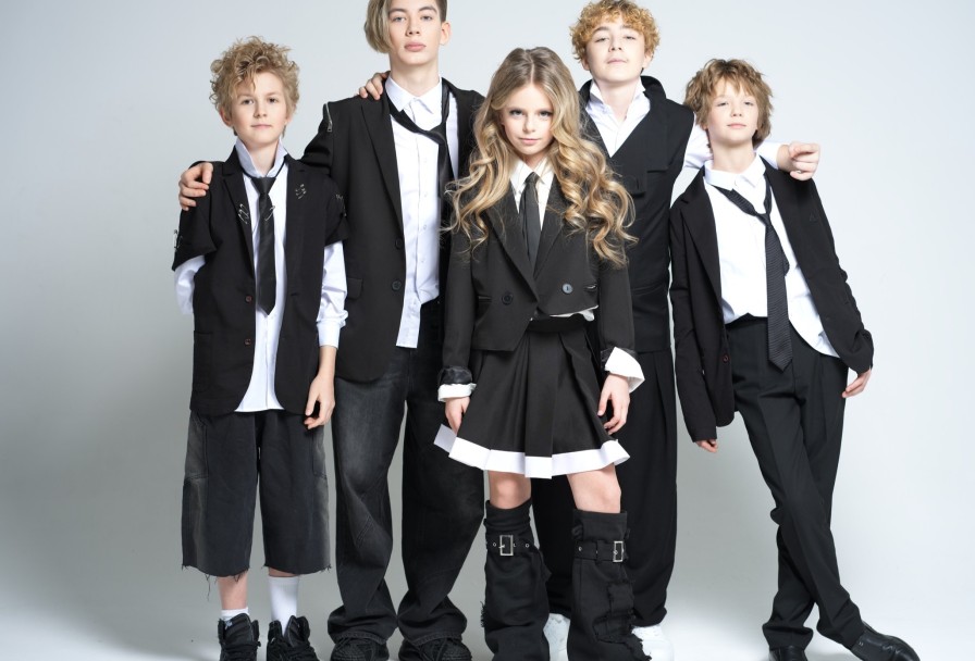 Адель Star и Нейросеть Group с Премьерой Новых Релизов