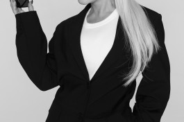 Лариса Долина