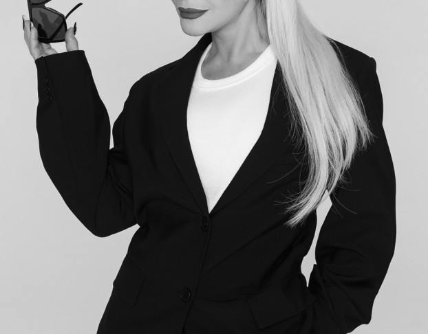 Лариса Долина