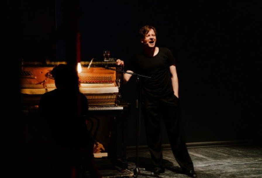 Маяковский. Послушайте