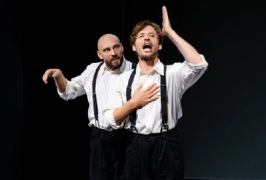 Маяковский. Послушайте