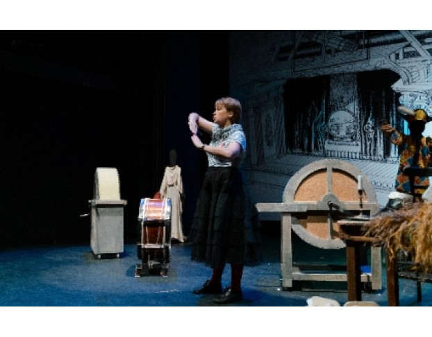 Путешествие в Театральную Историю