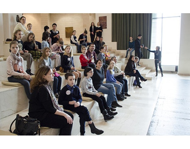 Путешествие в Театральную Историю