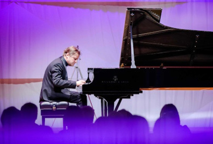 Петр Лаул, Фортепиано